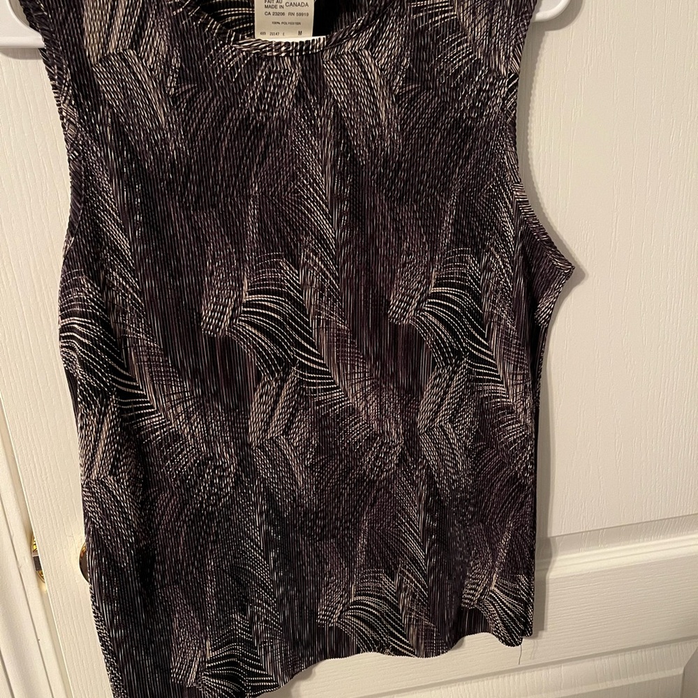 Dressbarn Black and White Geometric Tank Top